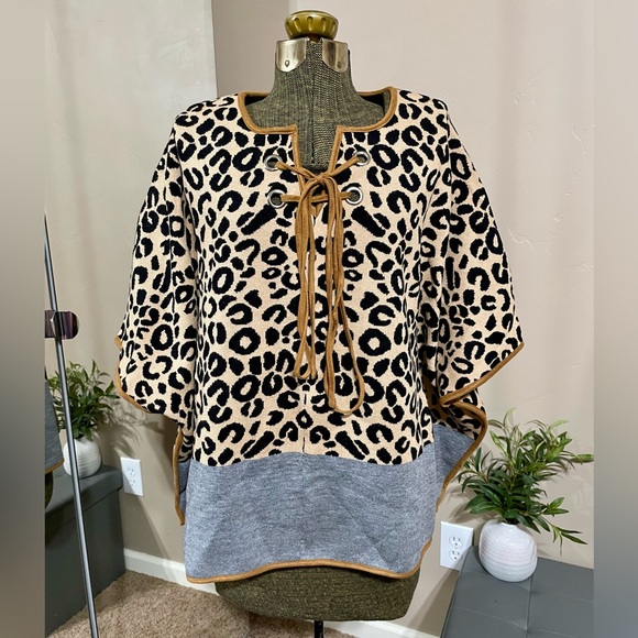 NWOT Anthropologie THML Leopard Print Knit Poncho Sweater Cape Boho Indie Size S - Picture 2 of 9
